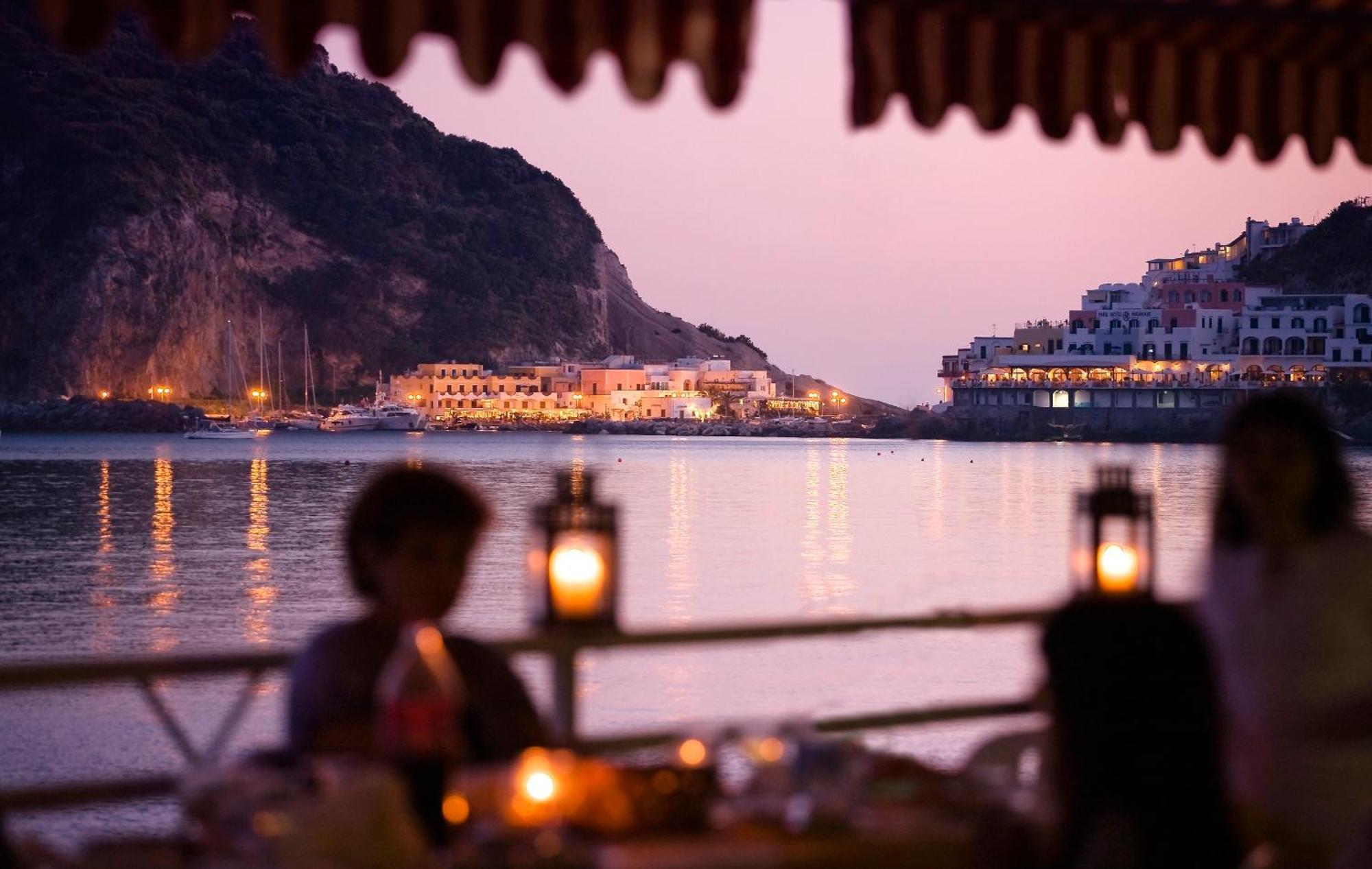 Hotel Vittorio Beach Resort Barano d'Ischia ภายนอก รูปภาพ